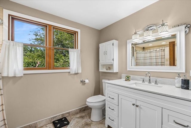 585 Killarney Pass Circle, Mundelein, IL 60060