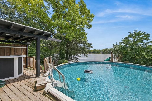 585 Killarney Pass Circle, Mundelein, IL 60060