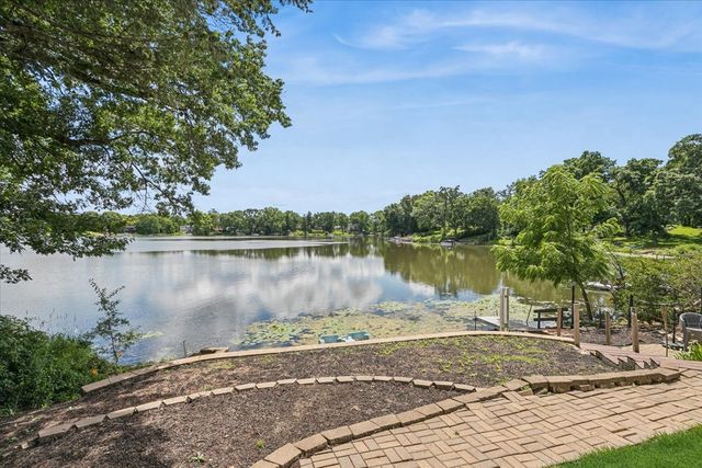 585 Killarney Pass Circle, Mundelein, IL 60060