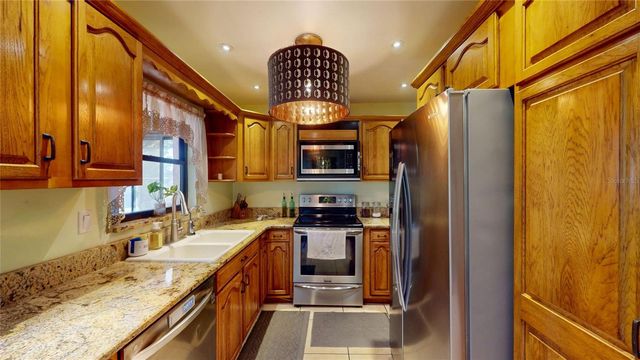 6960 PINECREST LANE N, Pinellas Park, FL 33781