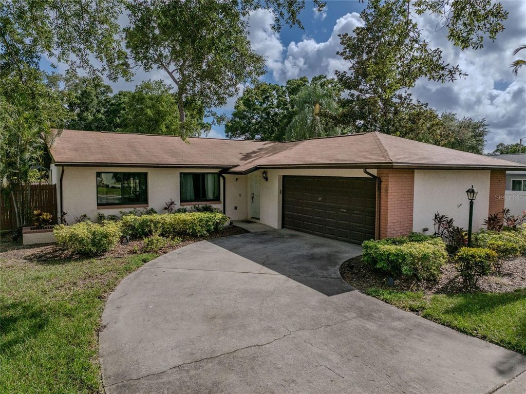 6960 PINECREST LANE N, Pinellas Park, FL 33781