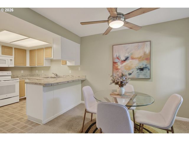 9380 Sw 146TH Ter M2, Beaverton, OR 97007