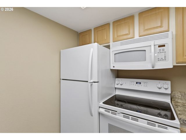 9380 Sw 146TH Ter M2, Beaverton, OR 97007