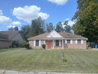 15520 Lyda Steen Drive, Biloxi, MS 39532