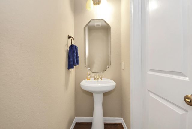 6619 Brady Springs Lane, Sugar Land, TX 77479