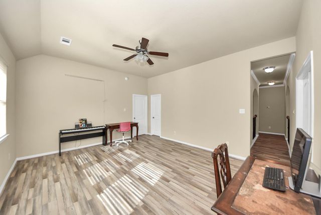 6619 Brady Springs Lane, Sugar Land, TX 77479