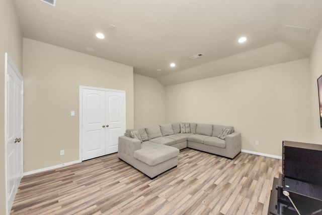 6619 Brady Springs Lane, Sugar Land, TX 77479