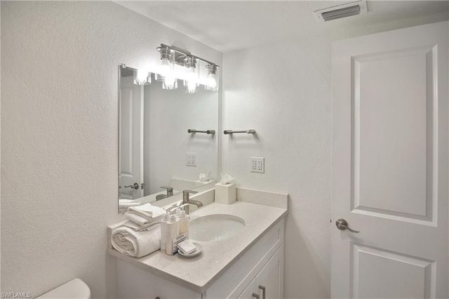 1501 Middle Gulf DR 105F, Sanibel, FL 33957