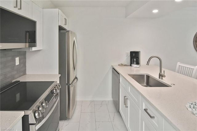 1501 Middle Gulf DR 105F, Sanibel, FL 33957