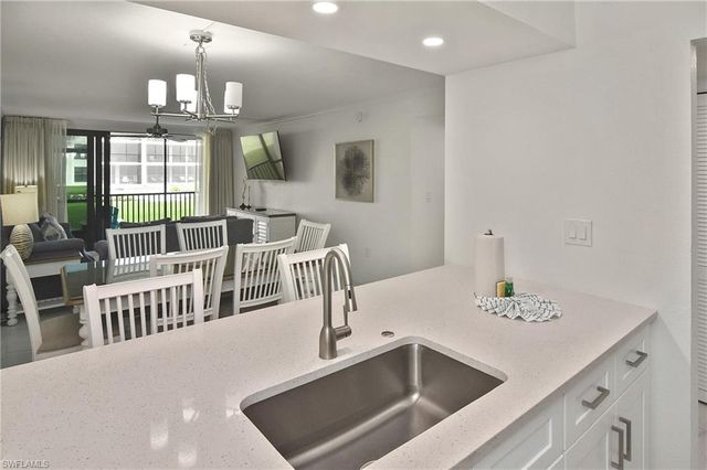 1501 Middle Gulf DR 105F, Sanibel, FL 33957