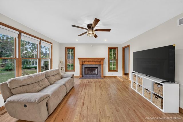 5N672 Jens Jensen Lane, St. Charles, IL 60175