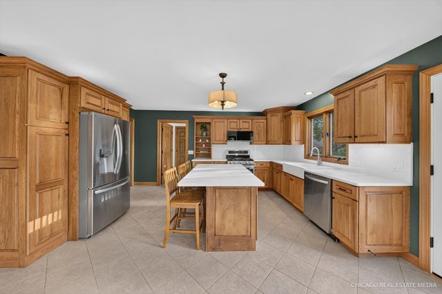 5N672 Jens Jensen Lane, St. Charles, IL 60175