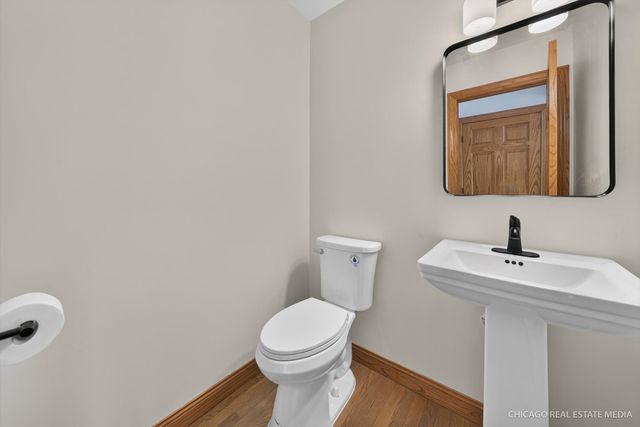 5N672 Jens Jensen Lane, St. Charles, IL 60175