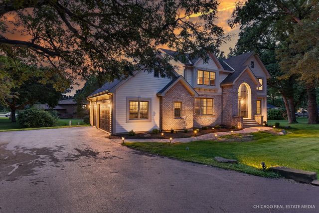5N672 Jens Jensen Lane, St. Charles, IL 60175