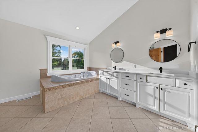 5N672 Jens Jensen Lane, St. Charles, IL 60175