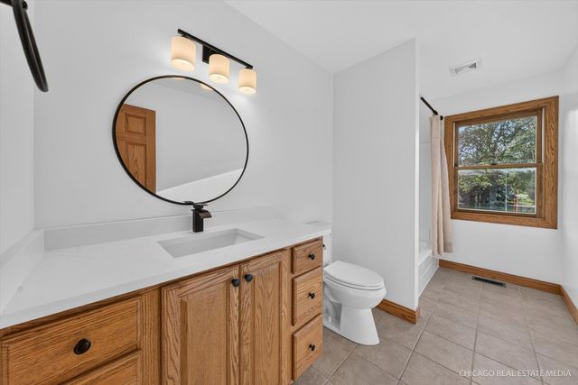 5N672 Jens Jensen Lane, St. Charles, IL 60175