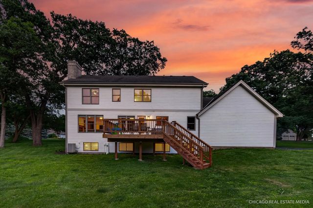 5N672 Jens Jensen Lane, St. Charles, IL 60175