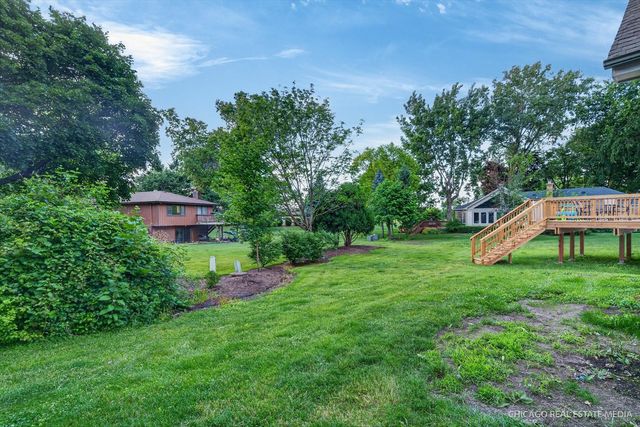 5N672 Jens Jensen Lane, St. Charles, IL 60175