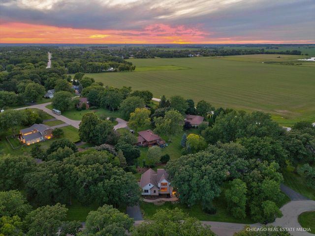 5N672 Jens Jensen Lane, St. Charles, IL 60175