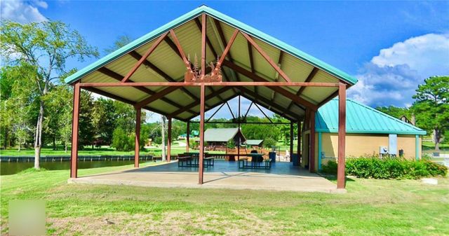 7 Sunny Hill Drive, Huntsville, TX 77340