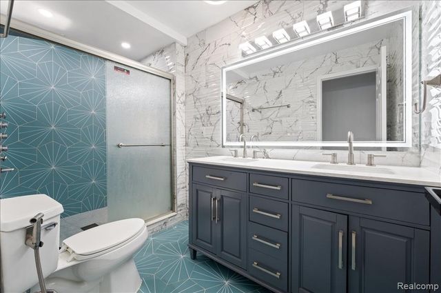 2196 Willow Leaf Drive, Rochester Hills, MI 48309