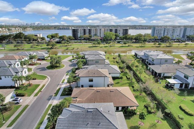 4471 Gramercy Drive, Oakland Park, FL 33309