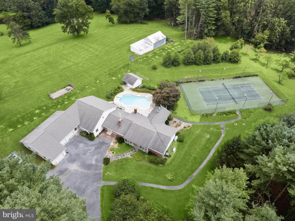 3835 RINEHART RD, Westminster, MD 21158