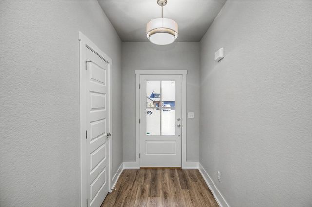 6801 SW Orange Avenue, Bentonville, AR 72715