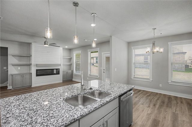 6801 SW Orange Avenue, Bentonville, AR 72715