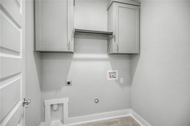 6801 SW Orange Avenue, Bentonville, AR 72715