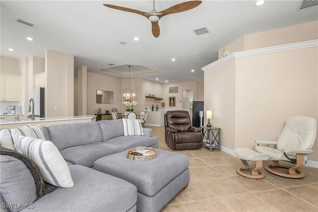 9261 Indigo Isle CT 202, Estero, FL 34135