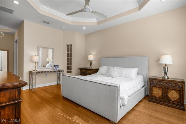 9261 Indigo Isle CT 202, Estero, FL 34135