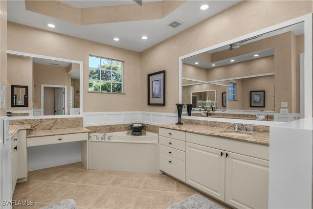 9261 Indigo Isle CT 202, Estero, FL 34135