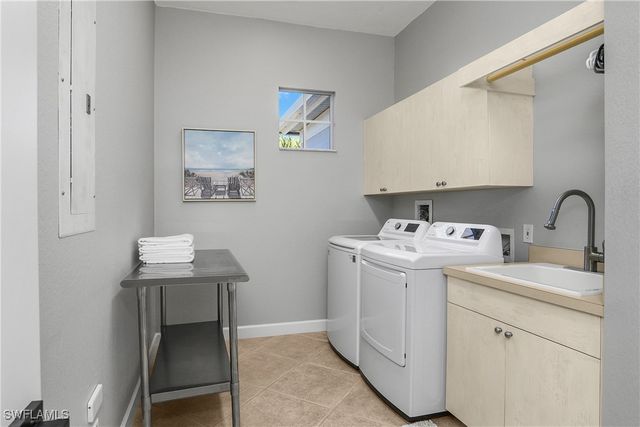 9261 Indigo Isle CT 202, Estero, FL 34135