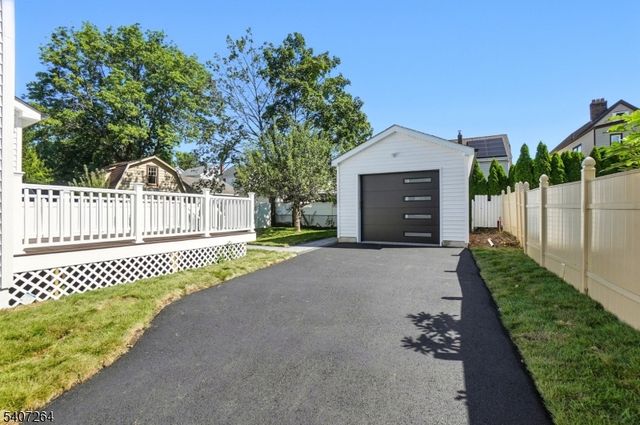 37 Cypress St, Millburn Twp., NJ 07041
