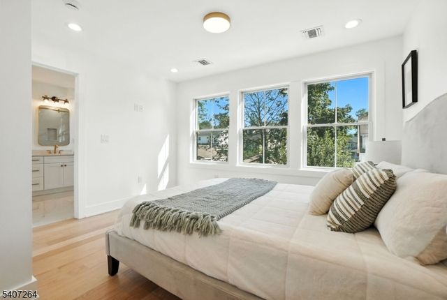 37 Cypress St, Millburn Twp., NJ 07041