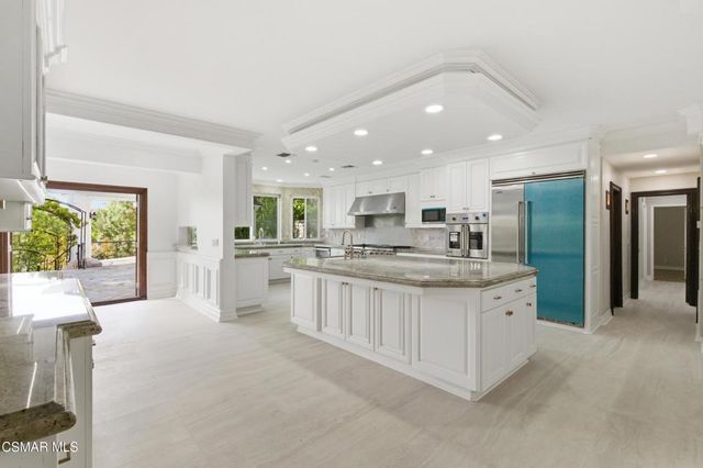 24756 Eilat Street, Woodland Hills, CA 91367