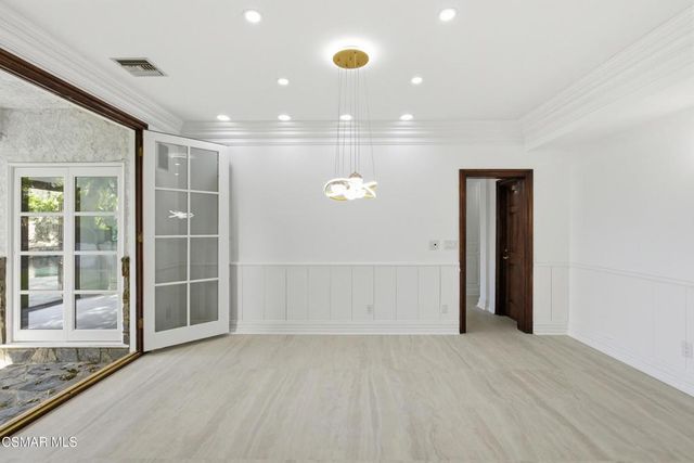 24756 Eilat Street, Woodland Hills, CA 91367