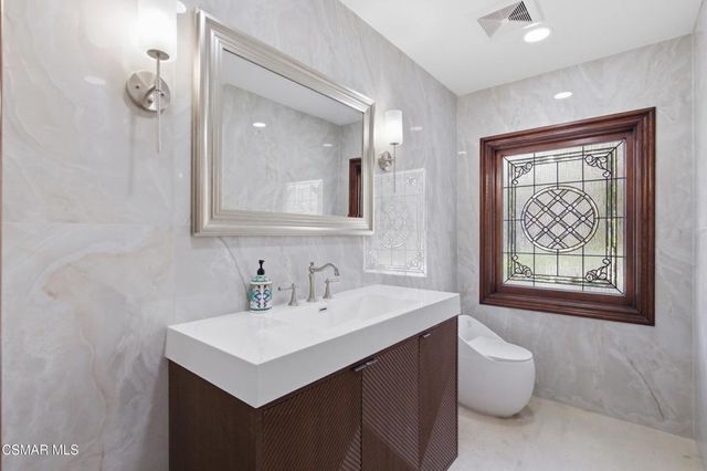 24756 Eilat Street, Woodland Hills, CA 91367