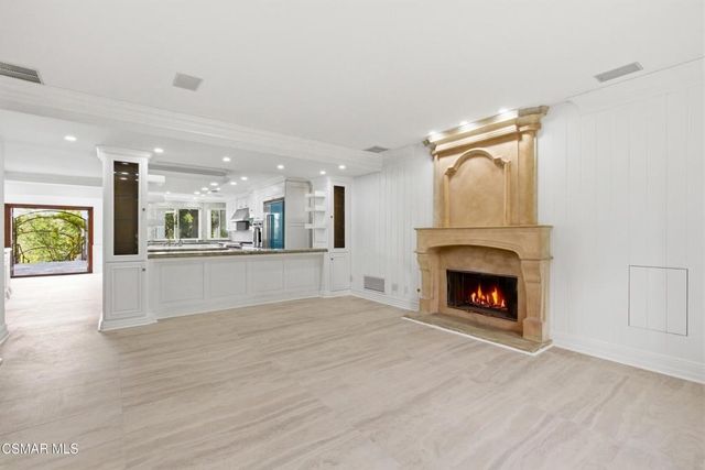 24756 Eilat Street, Woodland Hills, CA 91367