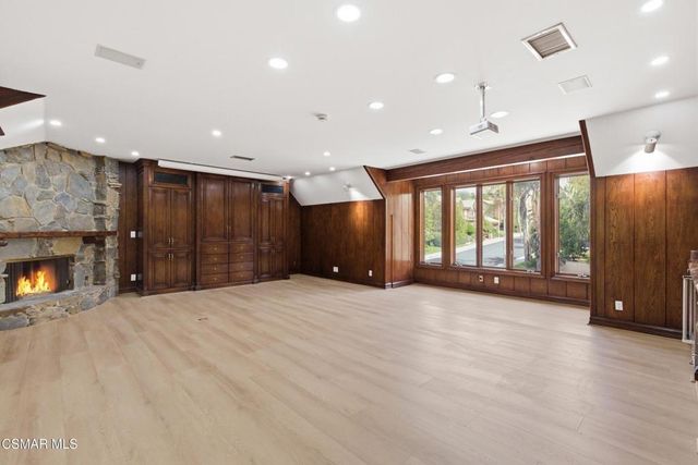 24756 Eilat Street, Woodland Hills, CA 91367