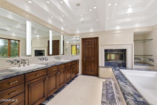 24756 Eilat Street, Woodland Hills, CA 91367