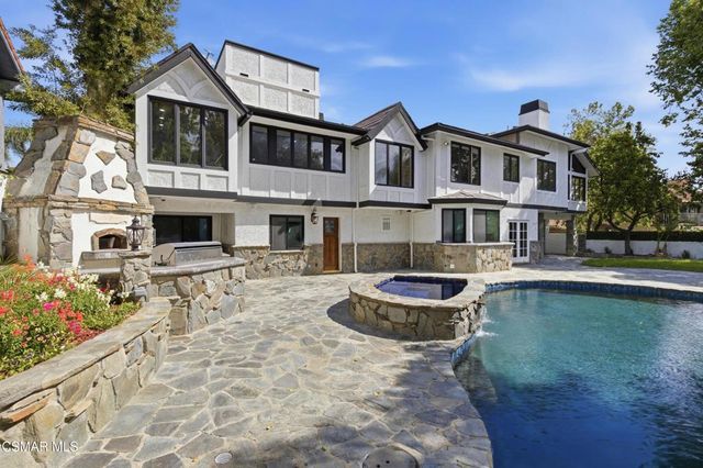 24756 Eilat Street, Woodland Hills, CA 91367