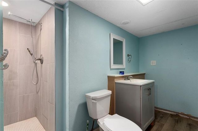 4715 Cleveland Avenue, Kansas City, KS 66104