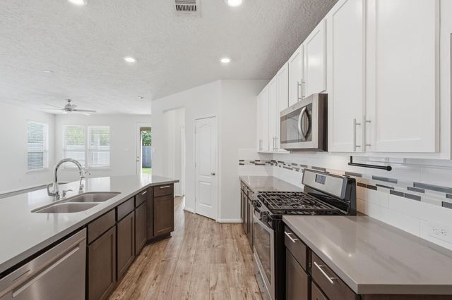 1140 Clonmore Court, Conroe, TX 77304