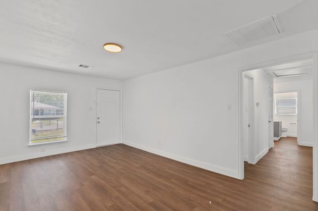 1806 Wellington Street, Greenville, TX 75401