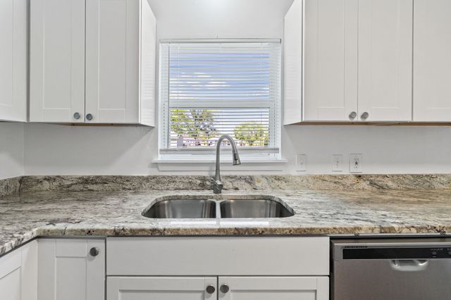 1806 Wellington Street, Greenville, TX 75401