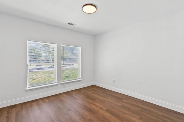 1806 Wellington Street, Greenville, TX 75401