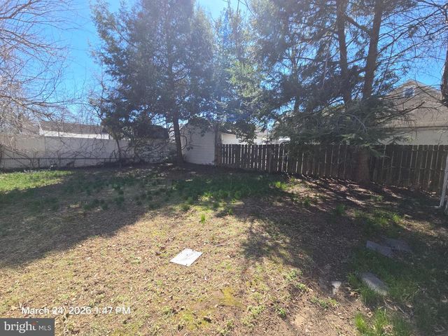 517 E BROWN ST, Hamilton, NJ 08610