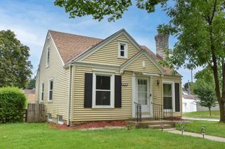 2776 S 47th STREET, Milwaukee, WI 53219